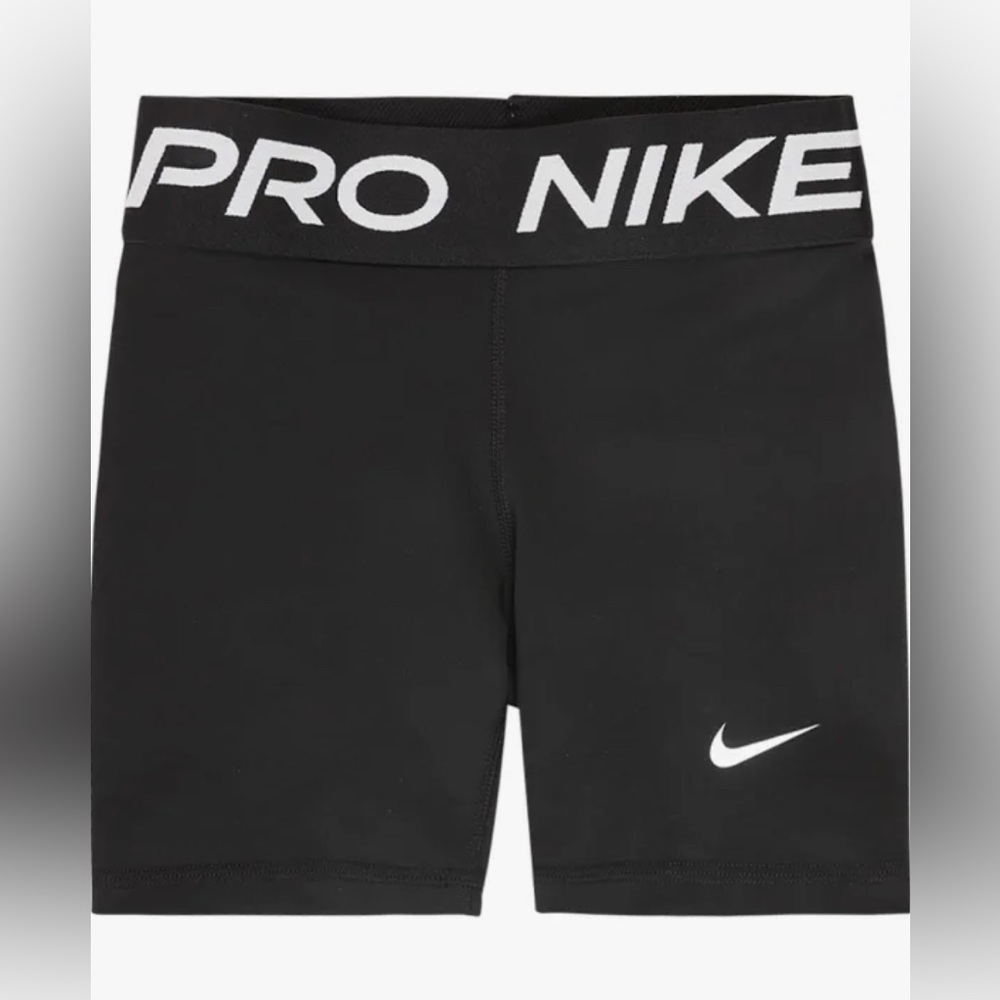 Nike Pro 365